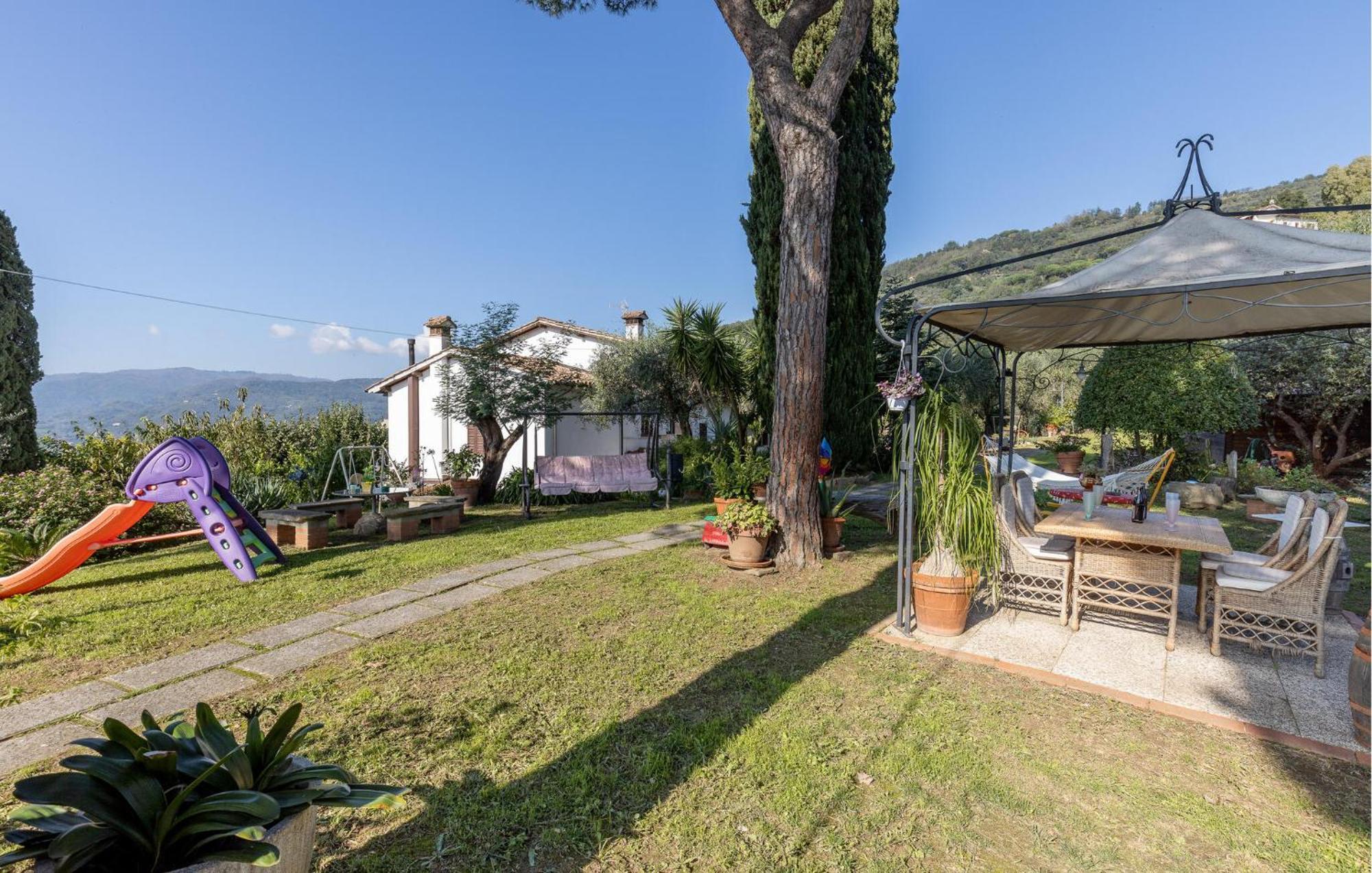 Beautiful Home In Uzzano Pt With Kitchen Екстер'єр фото
