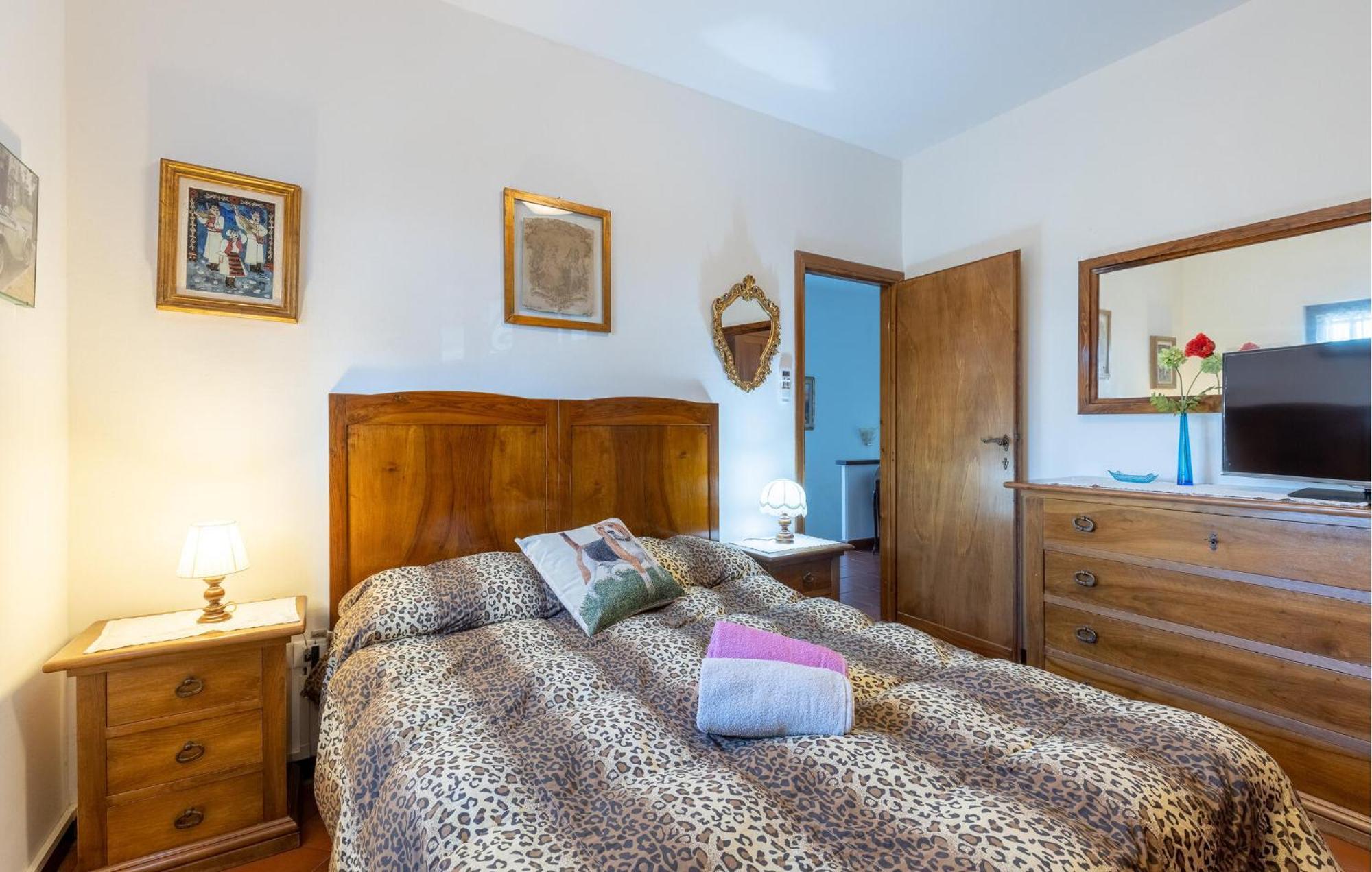 Beautiful Home In Uzzano Pt With Kitchen Екстер'єр фото