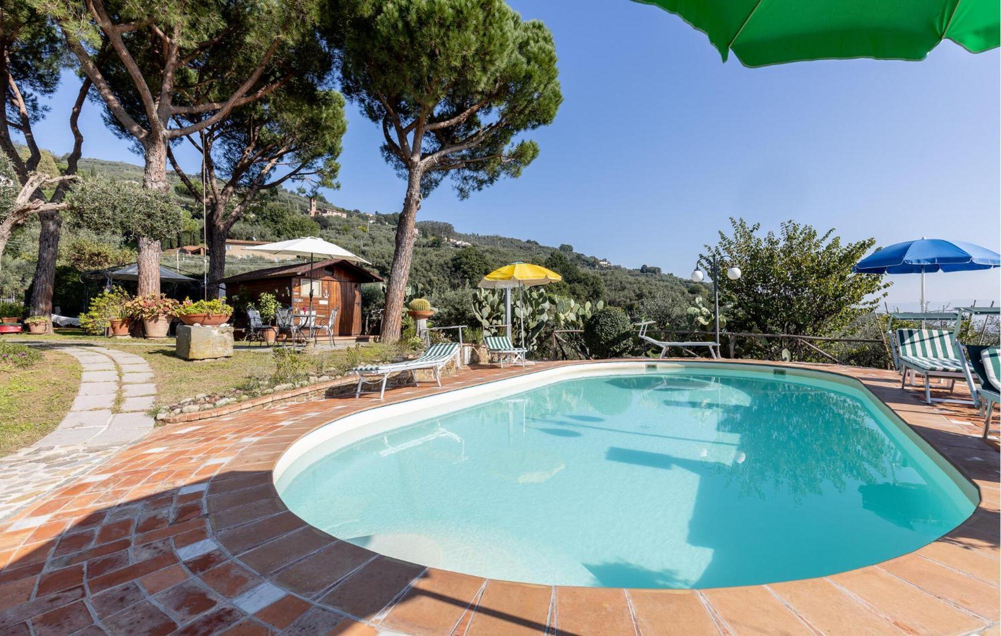 Beautiful Home In Uzzano Pt With Kitchen Екстер'єр фото