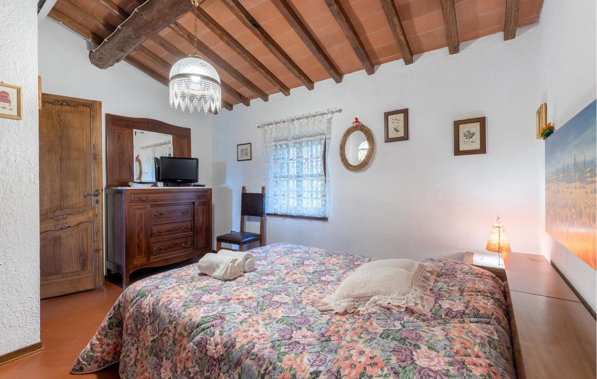 Beautiful Home In Uzzano Pt With Kitchen Екстер'єр фото