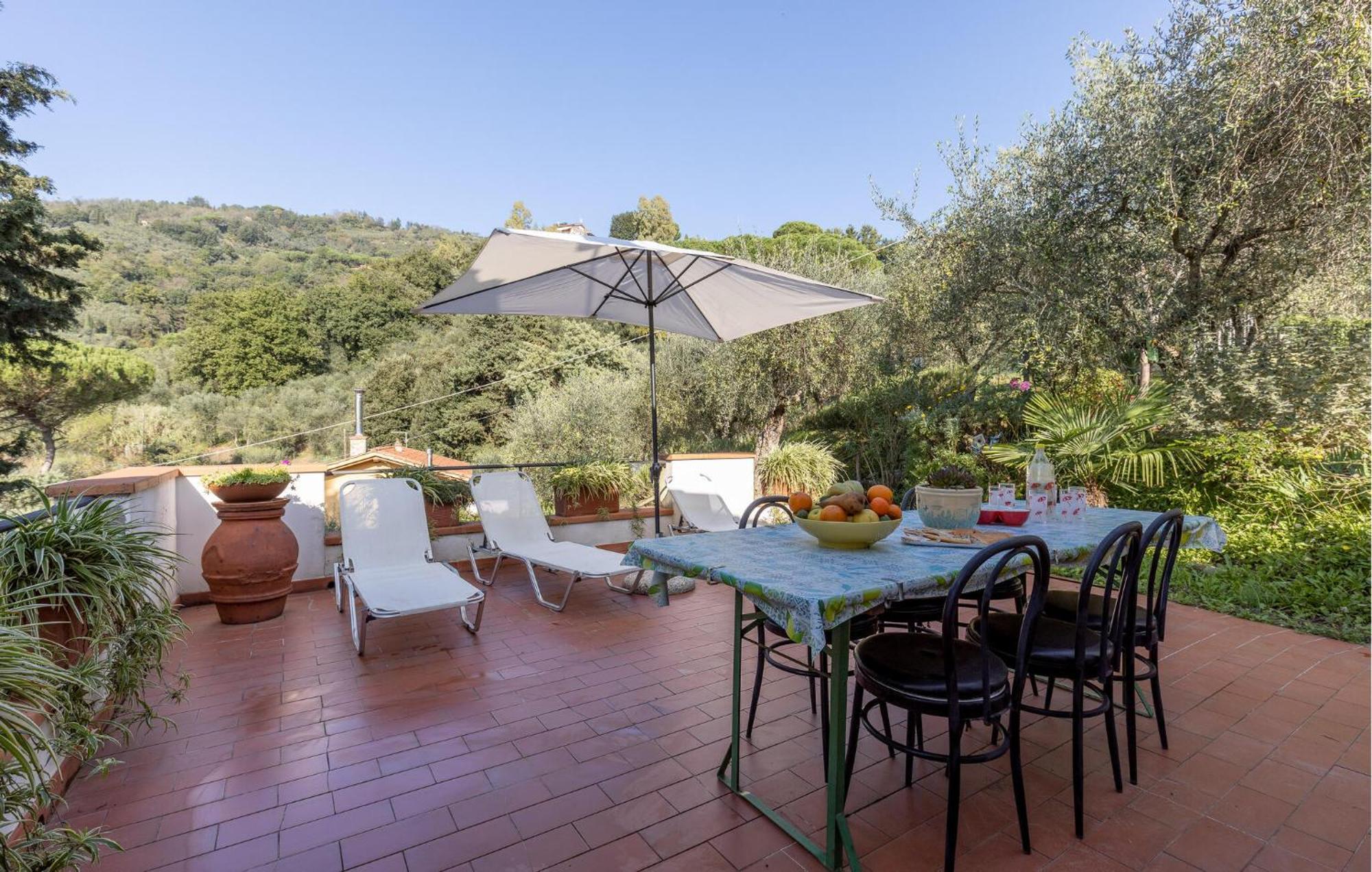 Beautiful Home In Uzzano Pt With Kitchen Екстер'єр фото